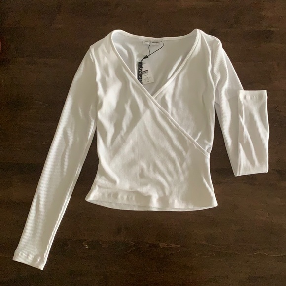 White wrap top - Picture 1 of 3